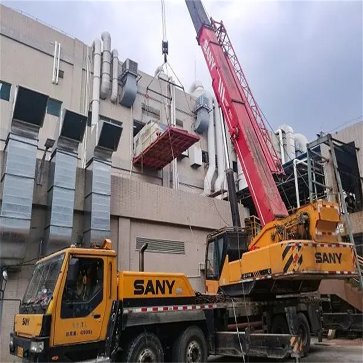 德庆租赁大型汽车吊，助力工程项目高效进行