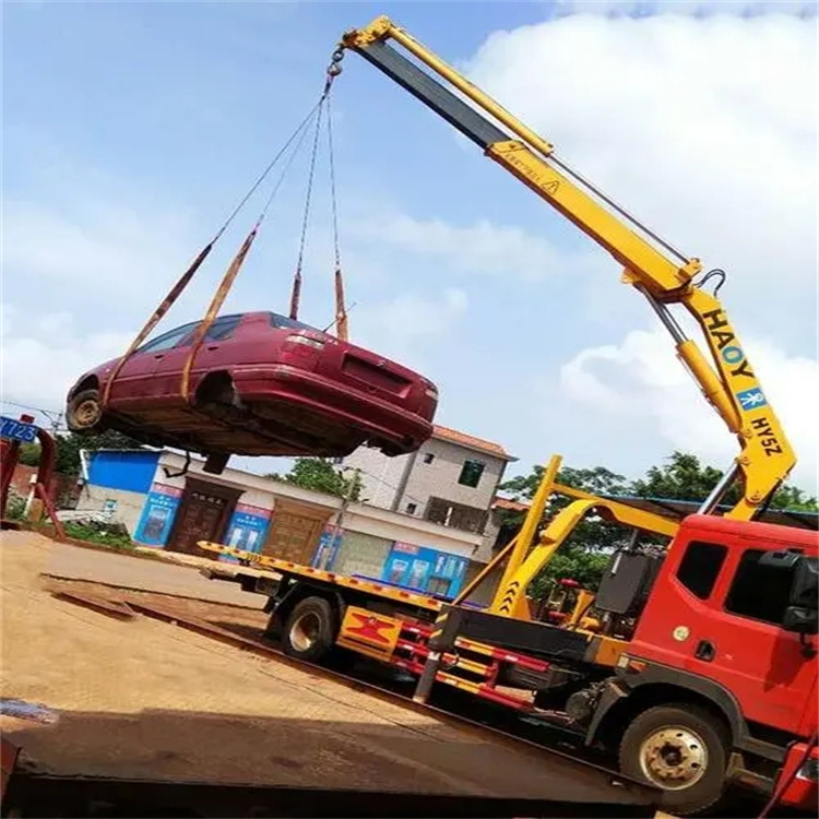 德庆吊车救援小汽车怎么吊