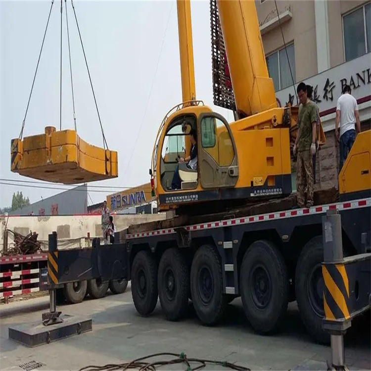 德庆当地吊车出租|机器吊装|75吨|工厂搬迁服务